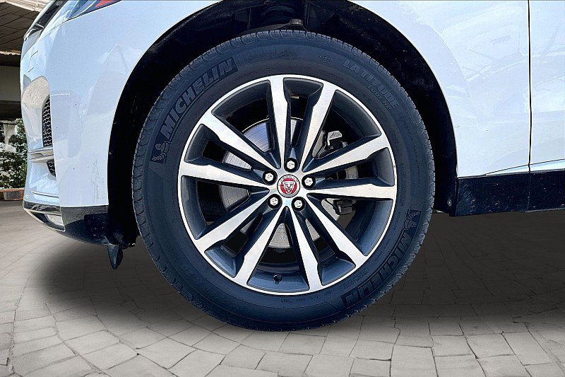 Used 2022 Jaguar F-PACE S AWD/4WD image 7