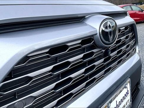 Used 2020 Toyota RAV4 Limited AWD/4WD image 33