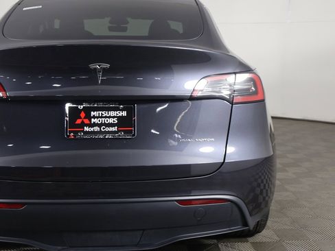 Used 2024 Tesla Model Y Long Range image 17