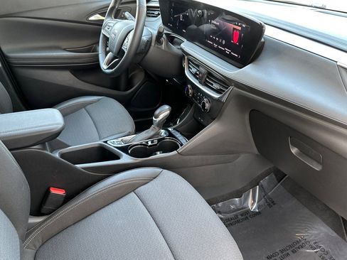 Certified 2024 Buick Encore GX Preferred image 16