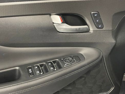 Used 2020 Hyundai Santa Fe Limited image 12