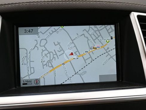 Used 2015 Mercedes-Benz GL 450 4MATIC image 18