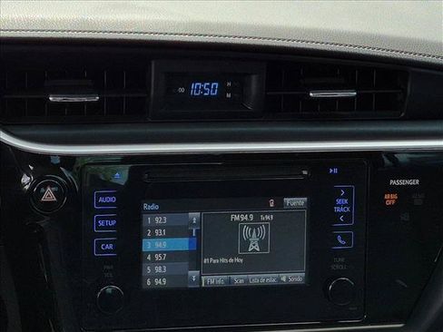 Used 2017 Toyota Corolla SE FWD image 13