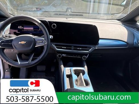 Used 2026 Chevrolet Equinox EV LT FWD image 12