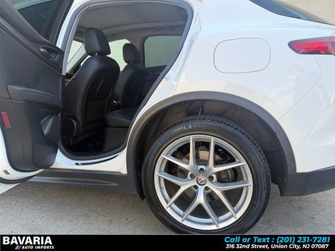 Used 2018 Alfa Romeo Stelvio Ti AWD/4WD image 23