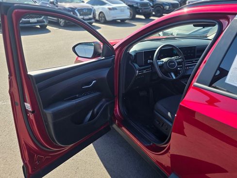 Certified 2025 Hyundai Tucson SEL image 38