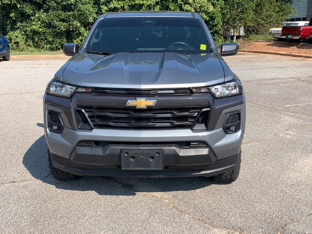 Used 2024 Chevrolet Colorado LT w/ LT Convenience Package RWD image 2