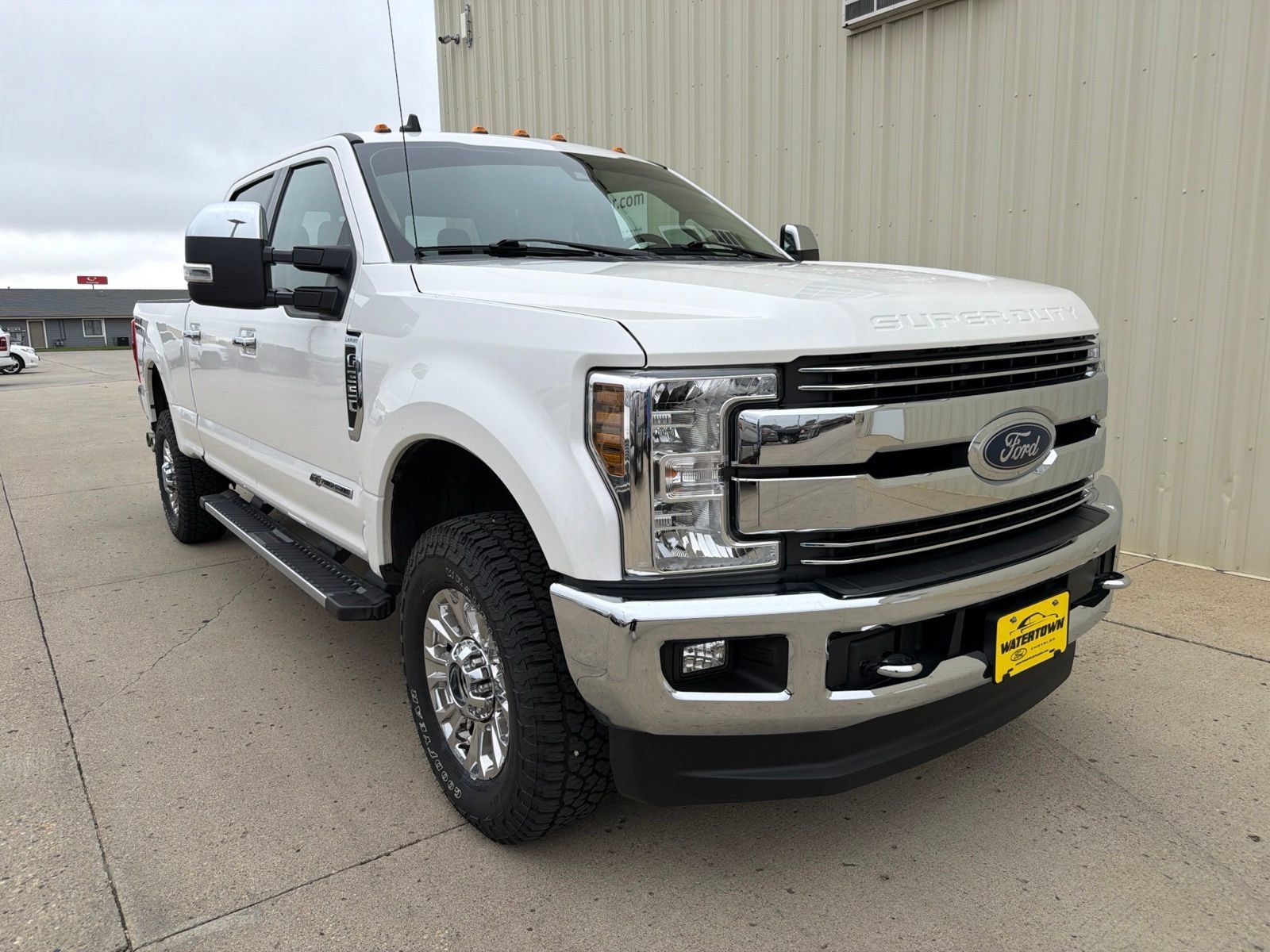 Used 2019 Ford F350 Lariat w/ Lariat Ultimate Package AWD/4WD image 2