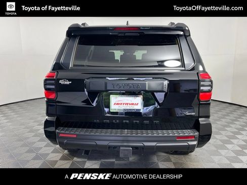 Used 2026 Toyota 4Runner SR5 RWD image 4