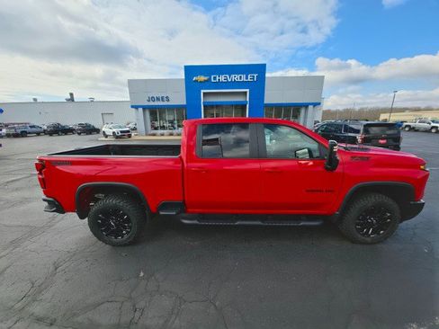 Used 2025 Chevrolet Silverado 2500 LT w/ Trail Boss Package image 6