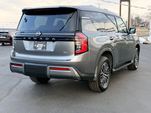 Used 2026 Nissan Armada SL w/ Captain's Chari Seat Package image 5