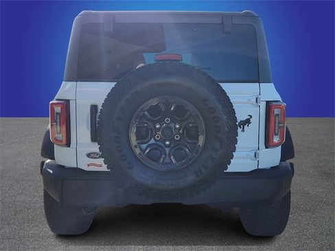 Used 2023 Ford Bronco Wildtrak image 3