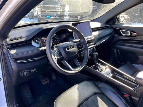 Used 2022 Jeep Compass Altitude image 14