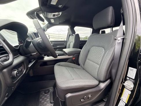 New 2026 RAM 1500 4x4 Crew Cab image 6