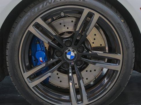 Used 2015 BMW M3 image 39