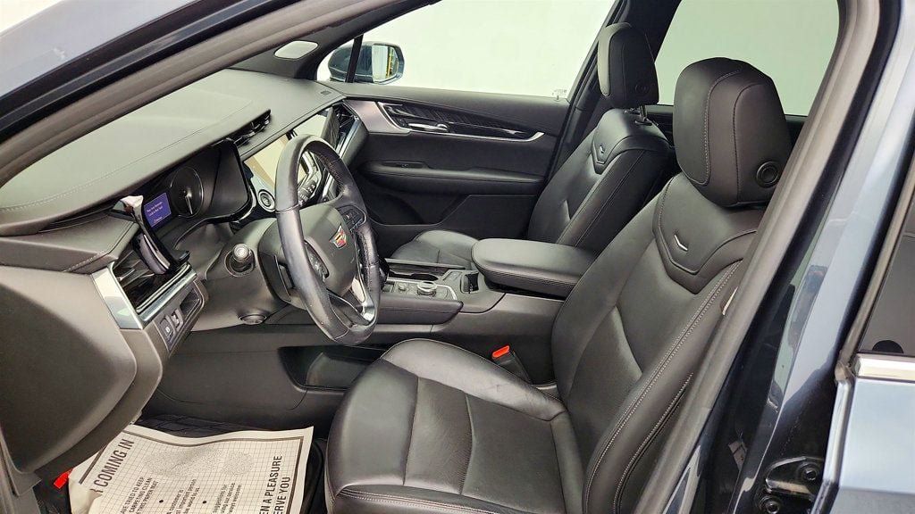 Used 2020 Cadillac XT6 Premium Luxury AWD/4WD image 21