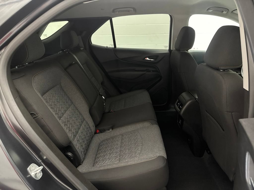 Used 2022 Chevrolet Equinox LT AWD/4WD image 45