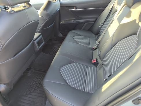 Used 2023 Toyota Camry SE FWD image 8