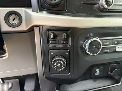 Used 2022 Ford F150 XLT w/ Equipment Group 301A Mid AWD/4WD image 18