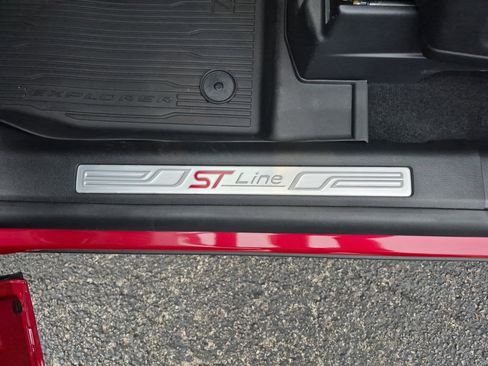 New 2026 Ford Explorer ST-Line image 13