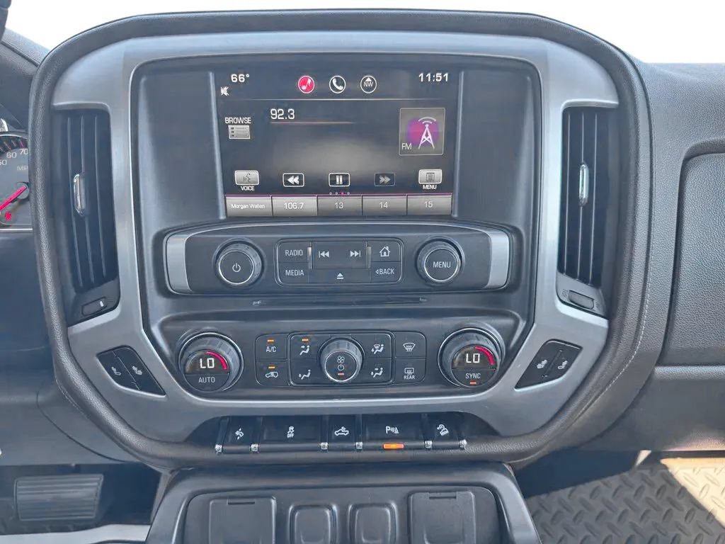 Used 2015 GMC Sierra 2500 SLT w/ Suspension Package, Off-Road AWD/4WD image 26
