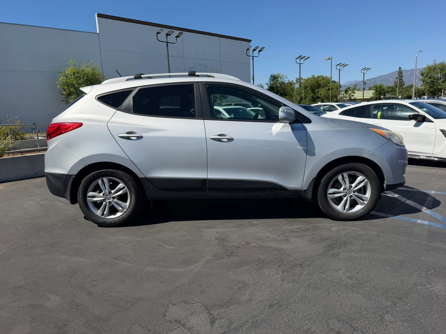 Used 2012 Hyundai Tucson GLS FWD image 4