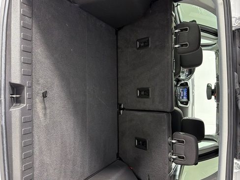 Used 2020 GMC Terrain SLE w/ Driver Convenience Package AWD/4WD image 19