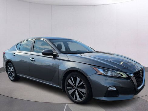 Used 2022 Nissan Altima 2.5 SV FWD image 9