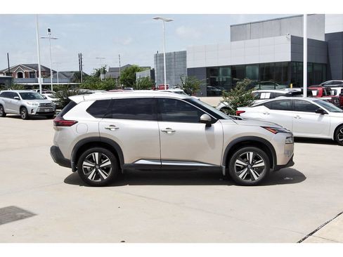 Used 2021 Nissan Rogue SL w/ Premium Package FWD image 6