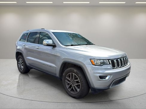 Used 2020 Jeep Grand Cherokee Limited w/ Luxury Group II AWD/4WD image 2