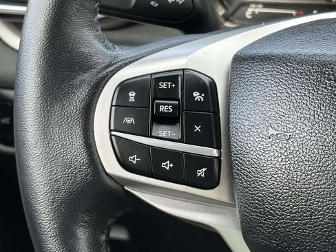 Used 2022 Ford Explorer XLT w/ Equipment Group 202A AWD/4WD image 23