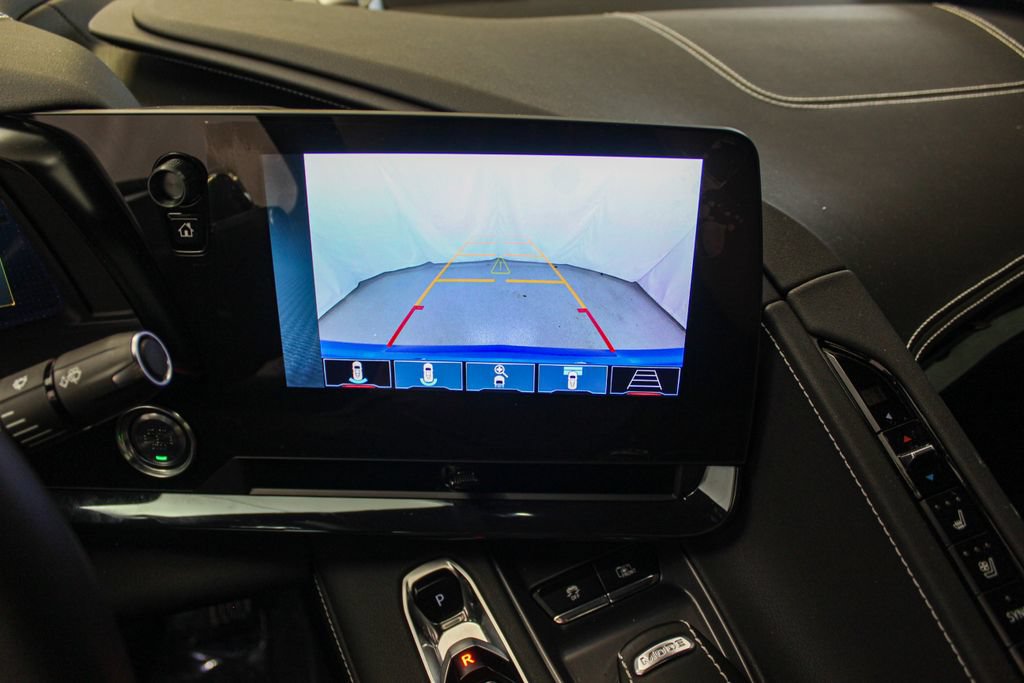 Used 2025 Chevrolet Corvette Stingray Preferred Cpe w/ Stealth Interior Trim Package RWD image 33