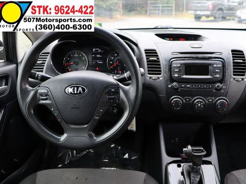 Used 2017 Kia Forte LX FWD image 15