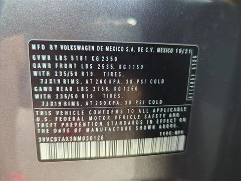Used 2022 Volkswagen Tiguan SE R-Line FWD image 25