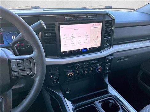 Used 2023 Ford F250 XLT w/ Black Appearance Package image 8