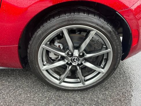 Used 2023 MAZDA MX-5 Miata Grand Touring RWD image 12