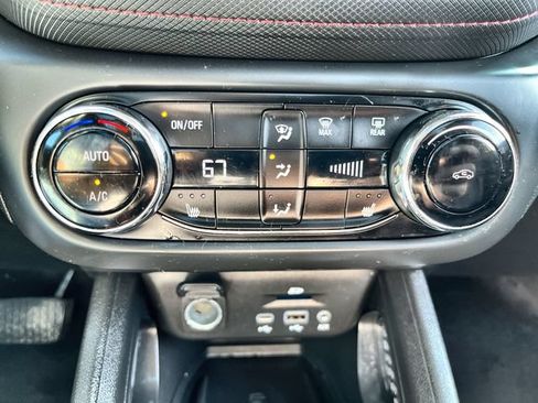 Used 2021 Chevrolet TrailBlazer RS w/ Sun and Liftgate Package AWD/4WD image 18