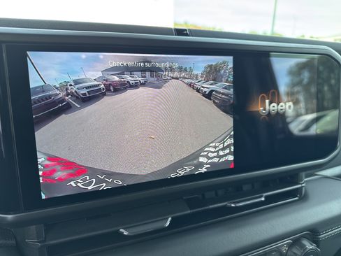 New 2026 Jeep Wrangler Unlimited Rubicon w/ Steel Bumper Group image 35