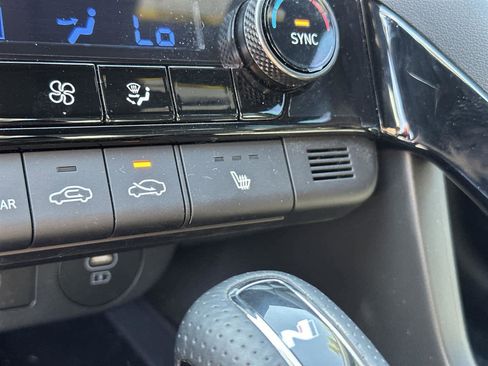 Used 2025 Hyundai Elantra N image 26