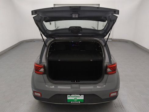 Used 2020 Hyundai Venue SE FWD image 29