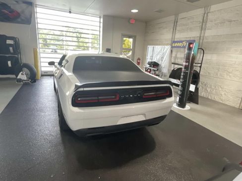 Used 2023 Dodge Challenger SRT Hellcat RWD image 8