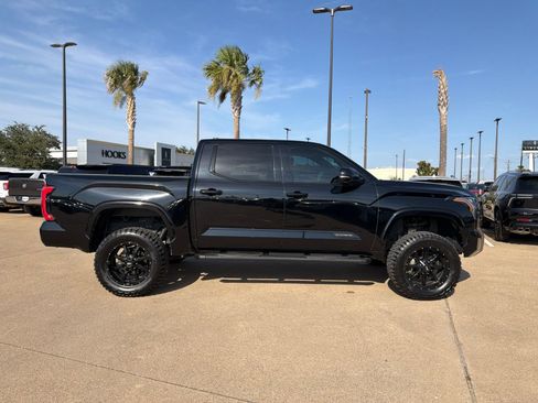 Used 2023 Toyota Tundra Platinum RWD image 4