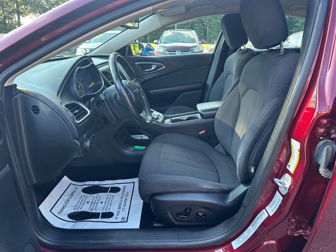 Used 2015 Chrysler 200 Limited w/ Convenience Group FWD image 10