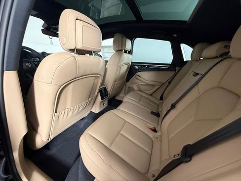 New 2025 Porsche Macan image 24