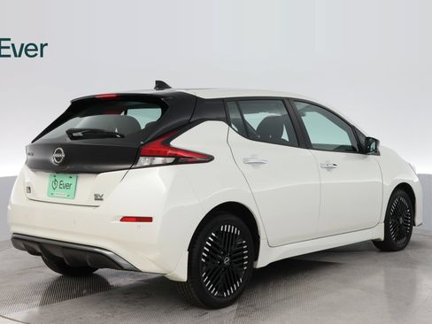 Used 2024 Nissan Leaf SV Plus FWD image 3