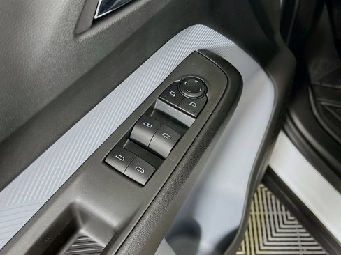 New 2027 Chevrolet Bolt LT w/ Comfort Package FWD image 32