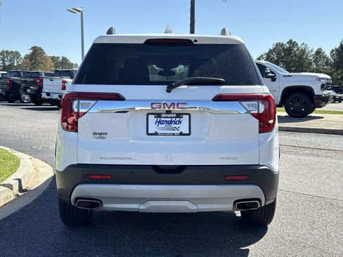 Used 2023 GMC Acadia SLT image 9