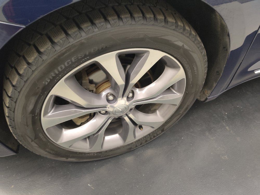 Used 2019 Chrysler Pacifica Limited w/ Advanced Safetytec Group FWD image 31