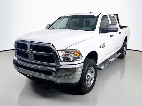Used 2018 RAM 2500 Tradesman w/ Chrome Appearance Group image 4