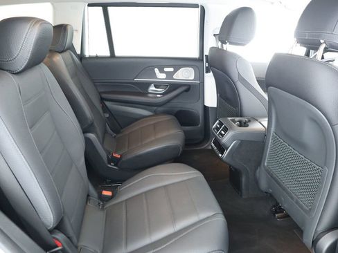 Used 2023 Mercedes-Benz GLS 580 4MATIC image 22